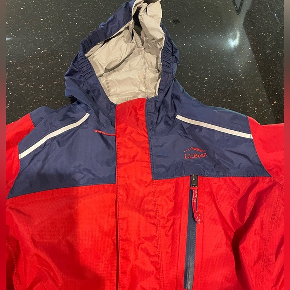 lL Bean kids wind and rain jacket - medium - Picture 3 of 3